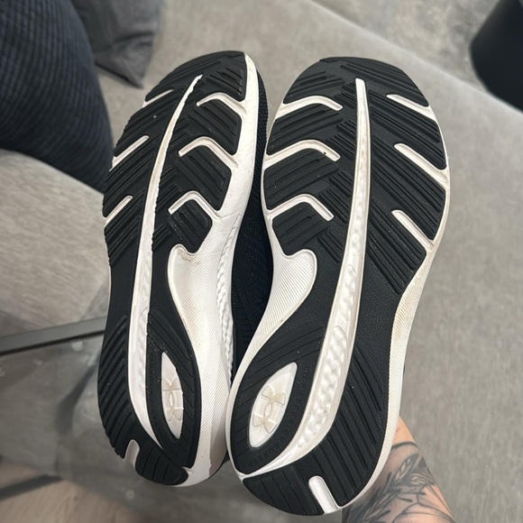 Under Armour shift runners - Picture 5 of 6